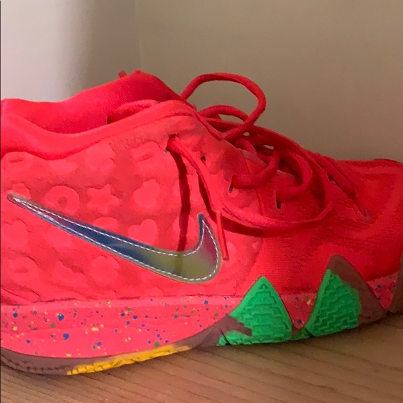 kyrie 4 lucky charms kids